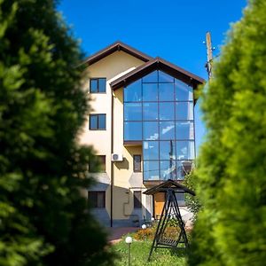 Casa Topazz Otel Târgu Jiu Exterior photo