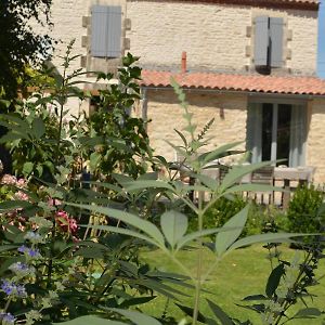 Landhaus Schoener-Schalk Villa Longeville-sur-Mer Exterior photo