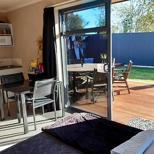 Modern Bnb Unit With Wifi And Breakfast Otel Greymouth Exterior photo