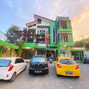 Wisma Binanga Otel Sudiang Exterior photo