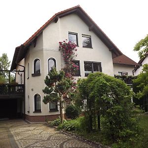 Grosse Ferienwohnung Am Gruenen Stadtrand Erfurt Exterior photo