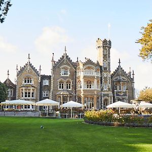 Oakley Court Otel Windsor Exterior photo