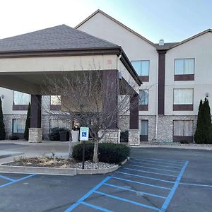 Stay Suites Formerly Known As Days Inn & Suites By Wyndham La Crosse-Onalaska Exterior photo