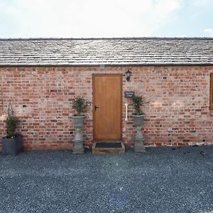 Top Farm Lodge Oswestry Exterior photo