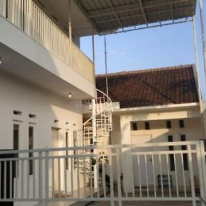 Sunrise Of Java Otel Giri  Exterior photo