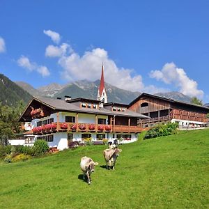 Apartments Huberhof Valles Exterior photo