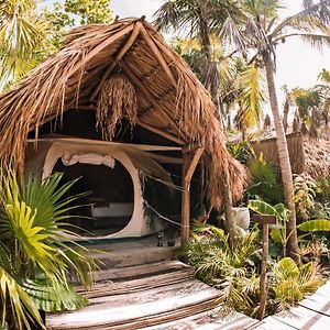 Uman Glamping & Cenote Tulum Otel Exterior photo