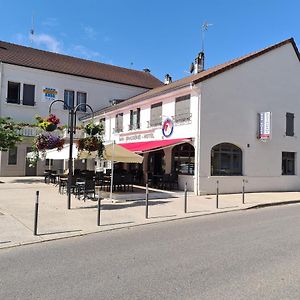 Le Chapon Bressan Otel Branges  Exterior photo