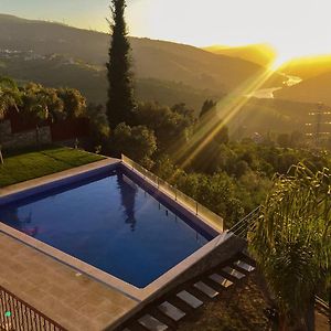 Golden Mirror Bed & Breakfast Lamego Exterior photo