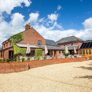 The Three Lions Otel Fordingbridge Exterior photo