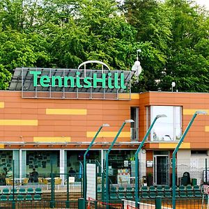 Tennishill Havirov Otel Exterior photo