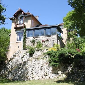 La Garenne De Morestel Otel Exterior photo