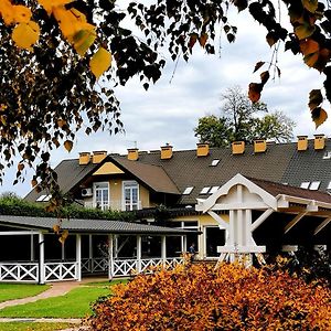 Zajazd Podzamcze Otel Falkow Exterior photo