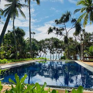 Sanjis The Seaside Cabanas Tangalle Exterior photo