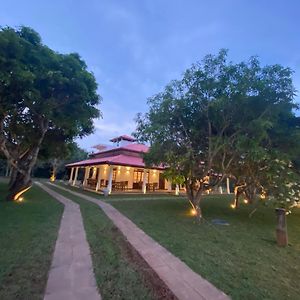 Hummingbird Leisure Villa-Anuradhapura Exterior photo