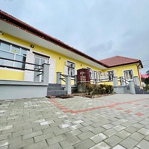 Casa Benke Haz Otel Covasna Exterior photo