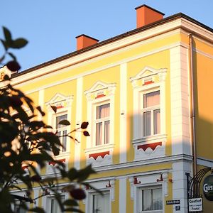 Gasthof Franzl Otel Wilhelmsburg Exterior photo