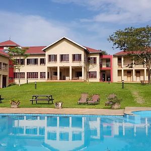 Red Chilli Hideaway Otel Kampala Exterior photo