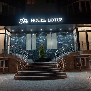 Lotus Hotel Kişinev Exterior photo