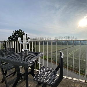 Panorama Balcony Daire Pontorson Exterior photo