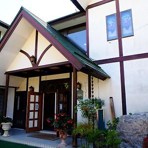 Lake Oshino Otel Exterior photo