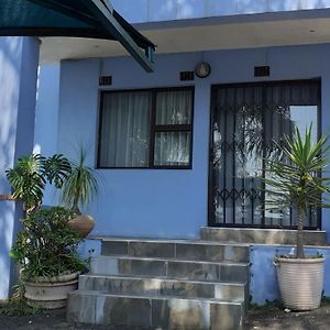 Liz' Cottage Mbabane Exterior photo