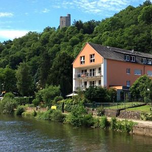 Pension & Seminarhaus "Haus Am Fluss" Otel Laurenburg Exterior photo