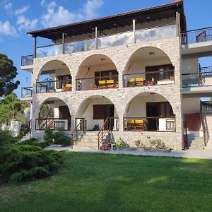 Aegialis Apartments Vourvourou Exterior photo