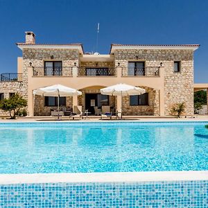 Sunshine Villa Paphos Lefkoşa Exterior photo