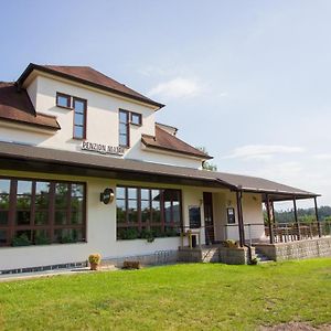 Penzion Majak Otel Dublovice Exterior photo