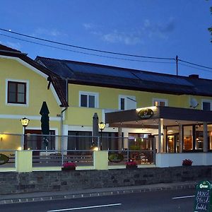 Gasthof Haselberger Otel Marbach an der Donau Exterior photo