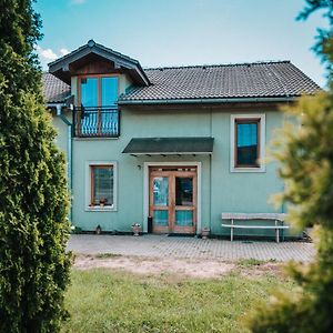 Bio Farma & Penzion Zlaty Hyl Otel Novacany Exterior photo