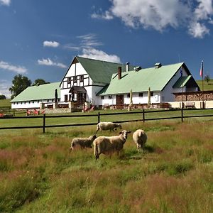 Farma Hvozd Otel Krompach Exterior photo