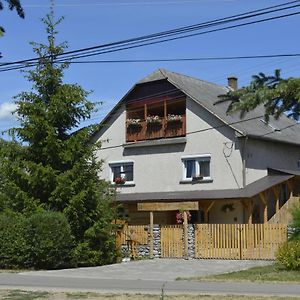 Fenyofa Vendeghaz Otel Szilvásvárad Exterior photo