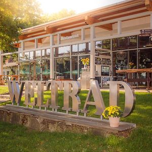 Weltrad Am Fluss Restaurant & Quartier Otel Schönebeck Exterior photo