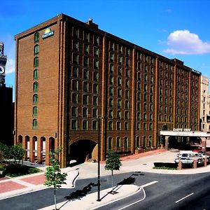 Days Inn By Wyndham Baltimore Inner Harbor Exterior photo