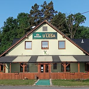 Restaurace A Penzion U Lesa Otel Havířov Exterior photo