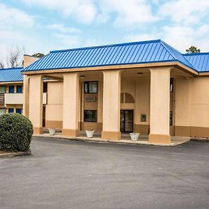 Rodeway Inn & Suites Plymouth Hwy 64 Exterior photo