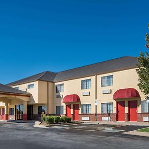 Super 8 By Wyndham Claremore Ok Motel Exterior photo