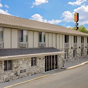 Super 8 By Wyndham Sturgeon Bay Otel Exterior photo