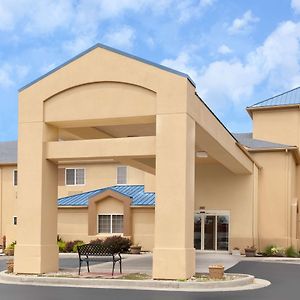 Baymont By Wyndham Fort Wayne Otel Exterior photo