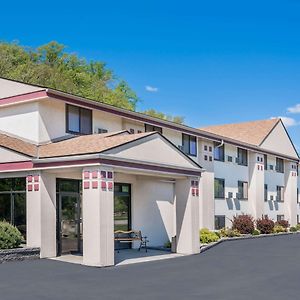 Super 8 By Wyndham Mankato Otel Exterior photo