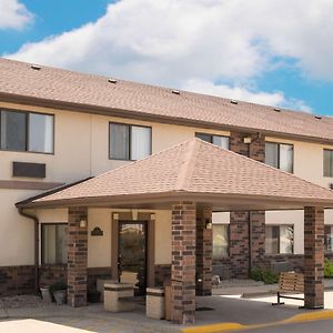 Days Inn By Wyndham Mankato Exterior photo