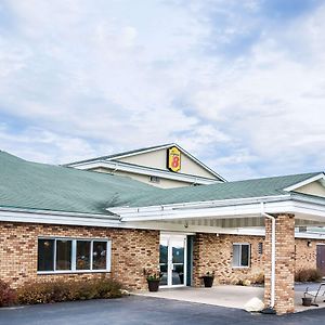 Super 8 By Wyndham Osseo Wi Otel Exterior photo