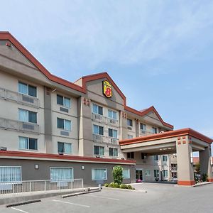 Super 8 By Wyndham Abbotsford Bc Otel Exterior photo