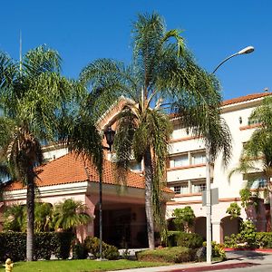 Ramada By Wyndham South El Monte Otel Exterior photo