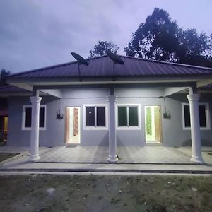 Mak Andak's Homestay Bentong Exterior photo