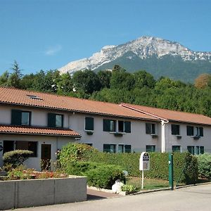 Kyriad Grenoble Sud - Seyssins Otel Exterior photo