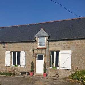 Wildberry Cottage Orgères-la-Roche Exterior photo