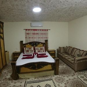 Petra Antique House Bed & Breakfast Wadi Musa Exterior photo